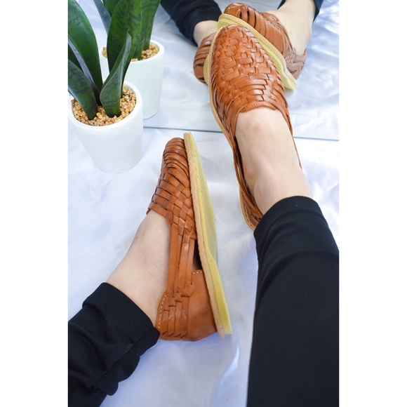 HUARACHITOS - CAMEL - Picture 2 of 3